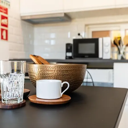 Designer 2bed1bath Mins To Famed Ramiro Restaurant